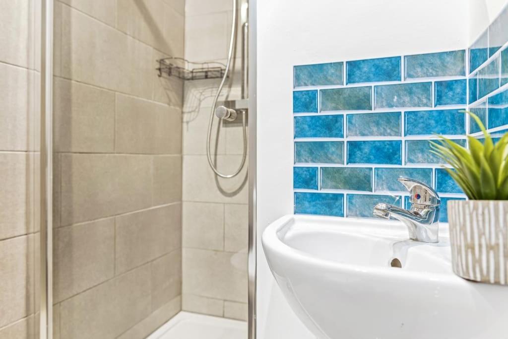 Luxurious 3 Bedroom Apartment In Park Estate Nottingham Exterior foto